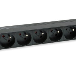 ÷ Regleta alimentacion rack 19